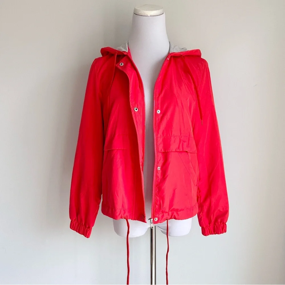 H&M DIVIDED Bright Red Hooded Zip Up Windbreaker Jacket - Picture 3 of 15